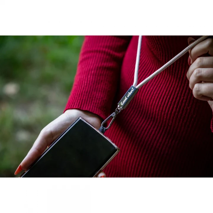 Universal Mobile Phone Chain 