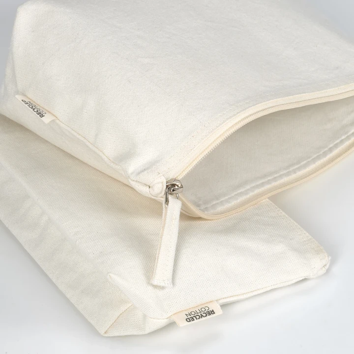 Cairo L Toiletry Bag 3.9L 320gsm rCotton with zipper