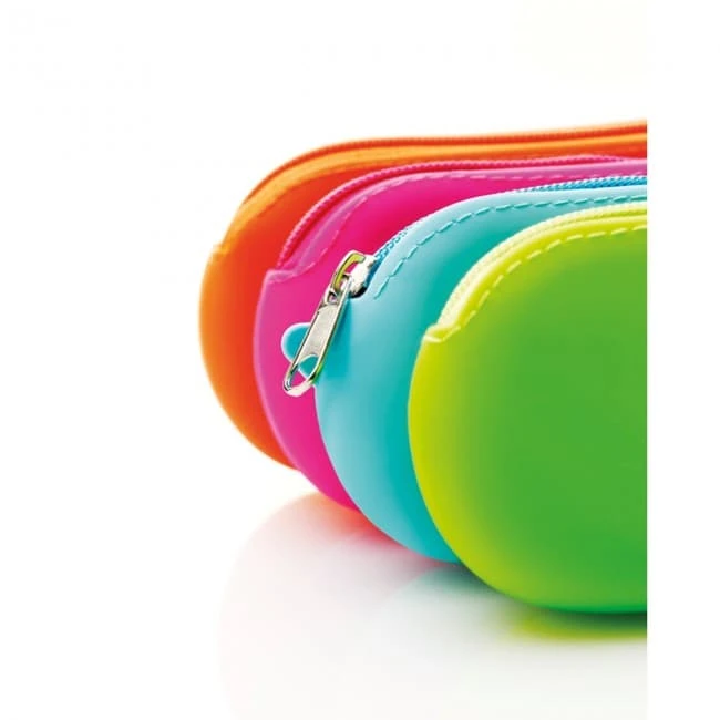 Silicone pouch