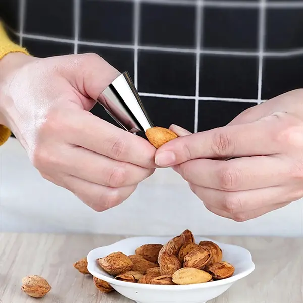 Hand protectors for cutting vegetables