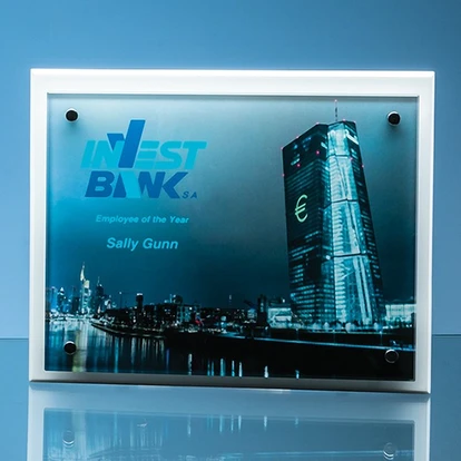 17.5cm x 22.5cm x 5mm Clear Glass Rectangle mounted on a 17mm Thick White Wood Plaque