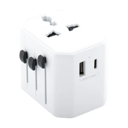 Jetsetter Travel adapter